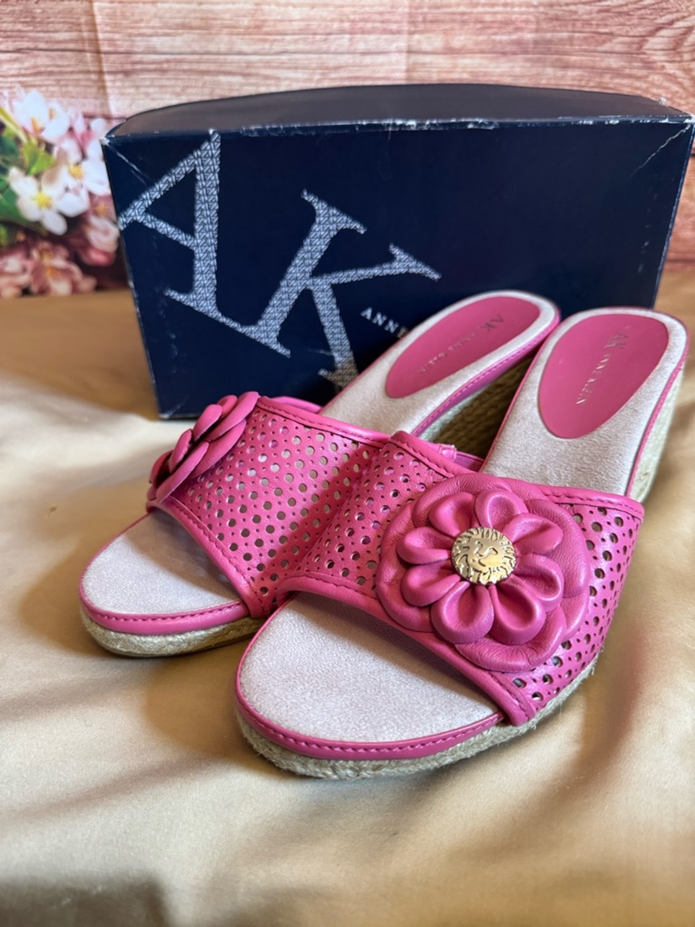 NWT Anne Klein AK Philomena Pink Floral Slide Sandals Espadrille Wedge Sz 8.5M